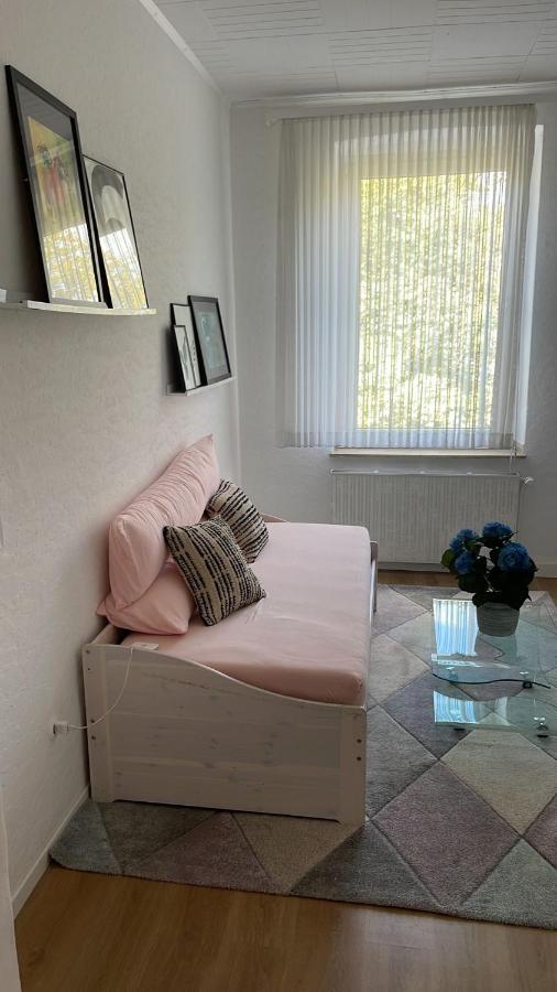 דיסבורג 1 Schlafenzimmer 1 Whonzimmer Waschmaschine Trockner Maximum 4Personen Rheinhausen Center Appartement 1705 מראה חיצוני תמונה